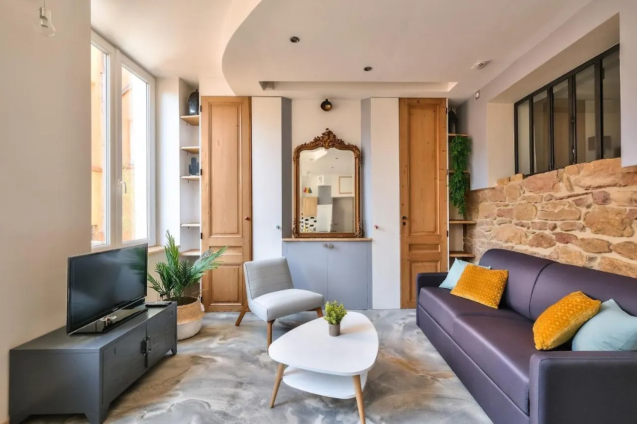 Appartement Le Cosy - Calme & Chaleureux - Bien Situe Caluire-et-Cuire 0*,  France