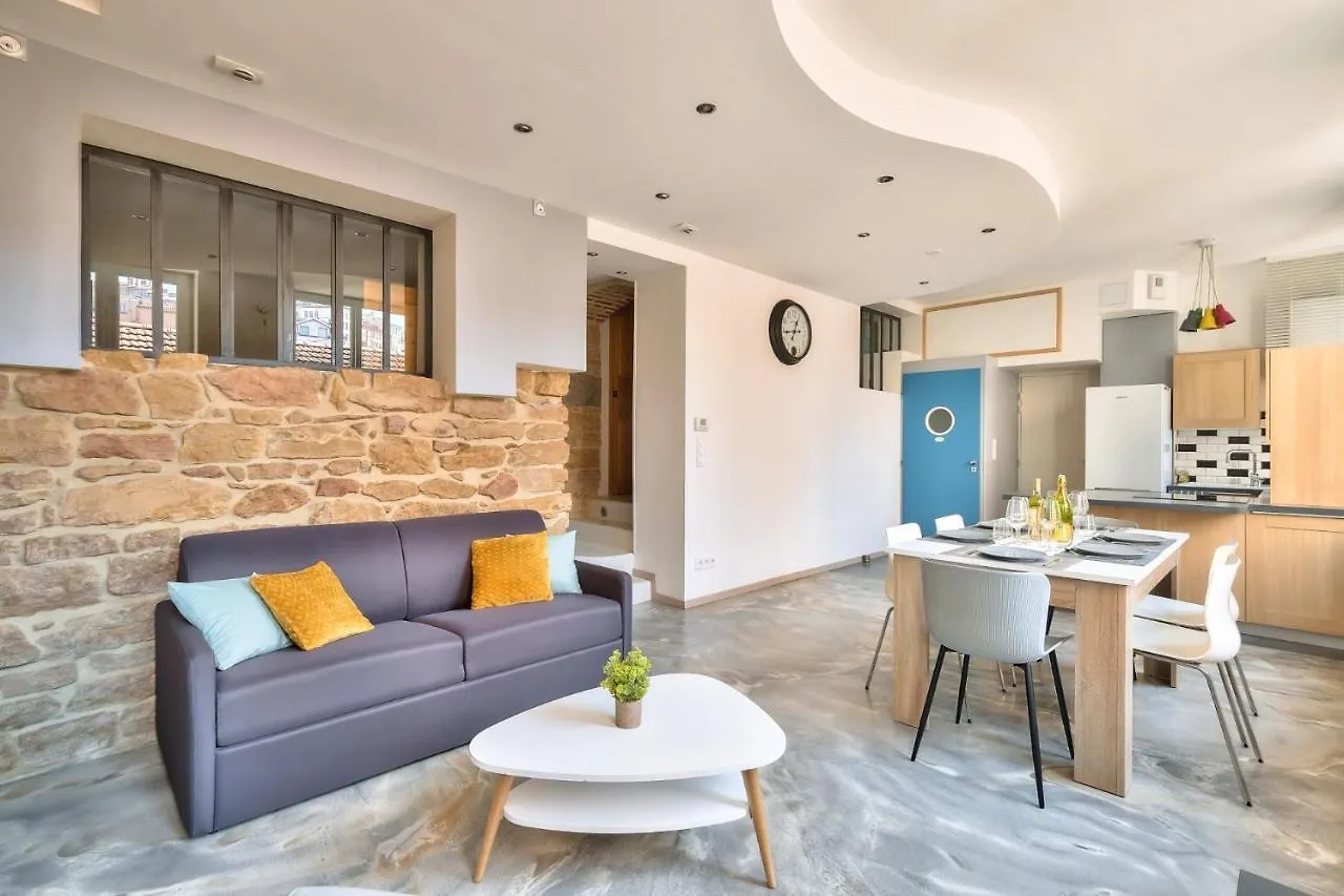 Appartement Le Cosy - Calme & Chaleureux - Bien Situe Caluire-et-Cuire Apartment